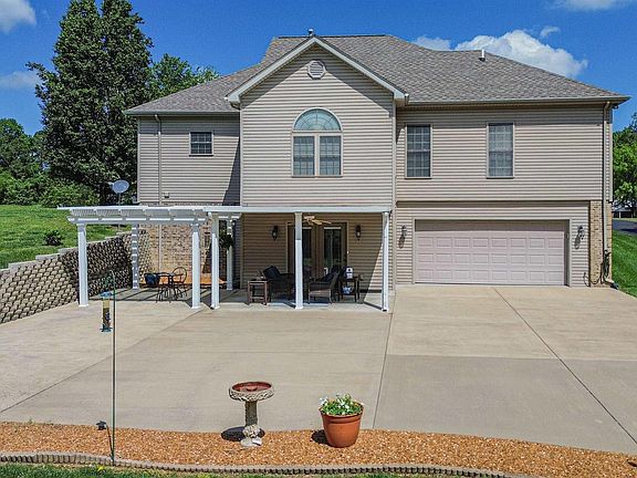 4th image of this home