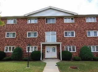 5836 W 76th Pl UNIT 201, Burbank, IL 60459
