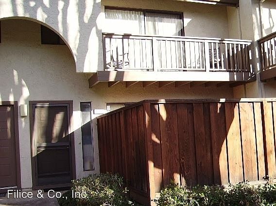 1st image of 760 Williamsburg Way