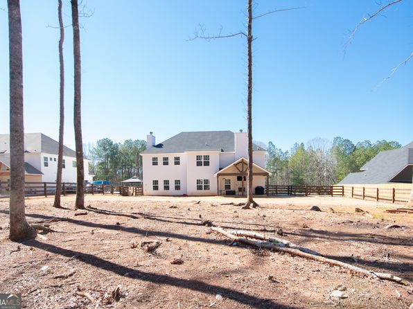 214 N Davis Rd, Lagrange, GA 30241