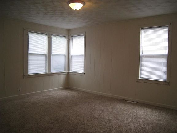 4th image of 1117 W Bryan St