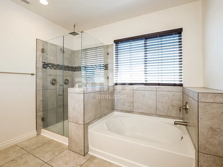 18667 Granite Peak Ct — Photo 12