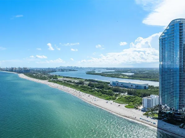 15701 Collins Ave, North Miami Beach, FL