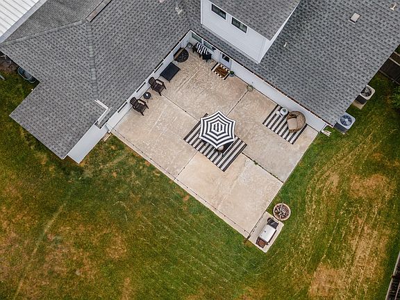 5th image of 16013 Juneau Ln
