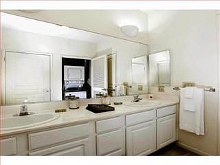 4th image of 101 Crescent Way APT 2404