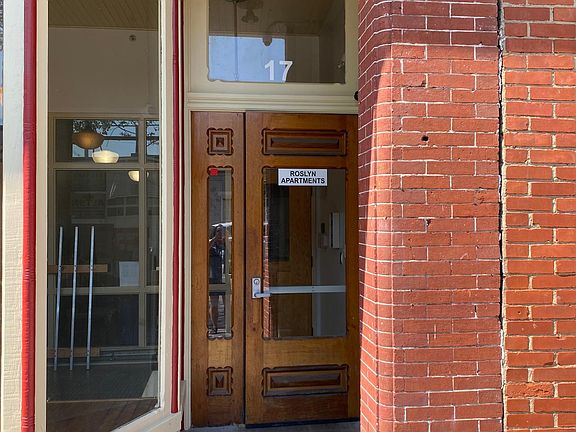 5th image of 17 E Franklin St #201-204