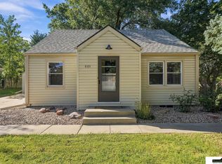 601 S 40th St, Lincoln, NE 68510