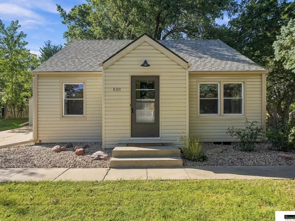 601 S 40th St, Lincoln, NE 68510