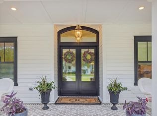 97 Western Trace, Beaufort, SC 29907
