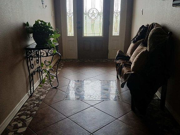 2nd image of 3920 Via Entrada Dr