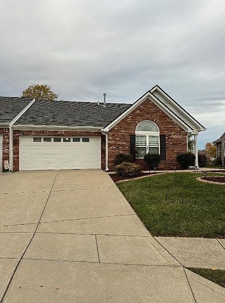 1st image of 1228 Blakely Dr