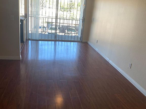 5th image of 1405 Vegas Valley Dr APT 406