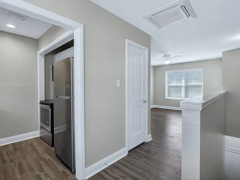 412 Fulton St #100 — Photo 11