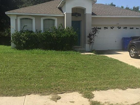 3rd image of 127 Shady Oak Ln