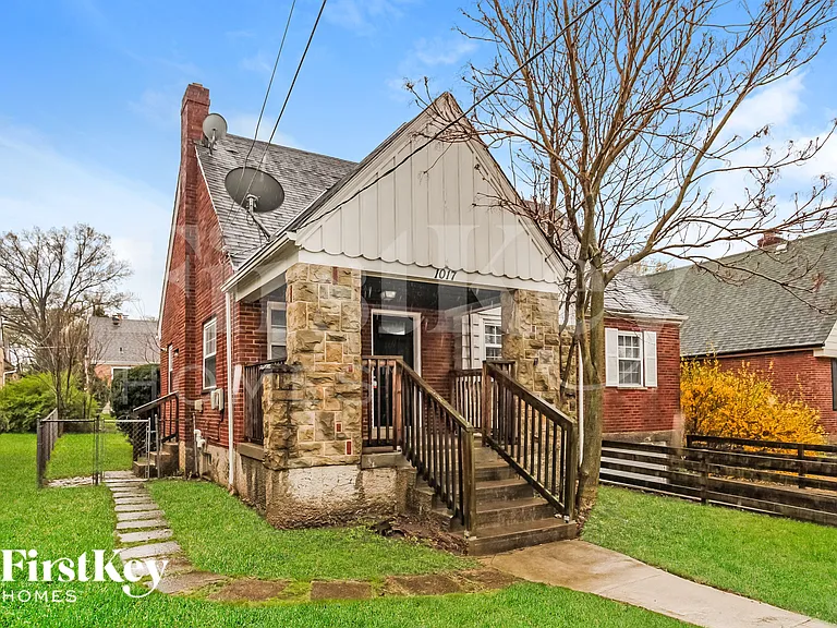 1017 N Bend Rd — Photo 3