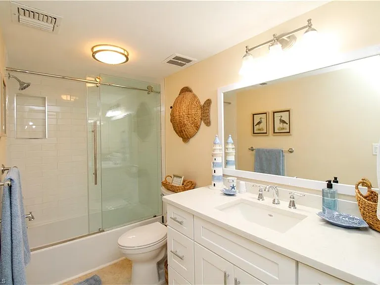3443 Gulf Shore Blvd N #213 — Photo 26