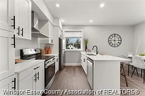 120 Centre St W #1A — Photo 5