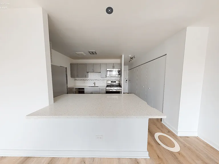 2424 N.Clark — Photo 19