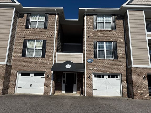 2nd image of 210 Fountainhead Ln Unit 203