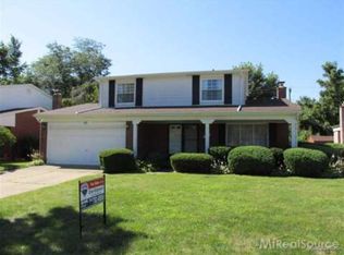 12412 El Camino Dr, Sterling Heights, MI 48312