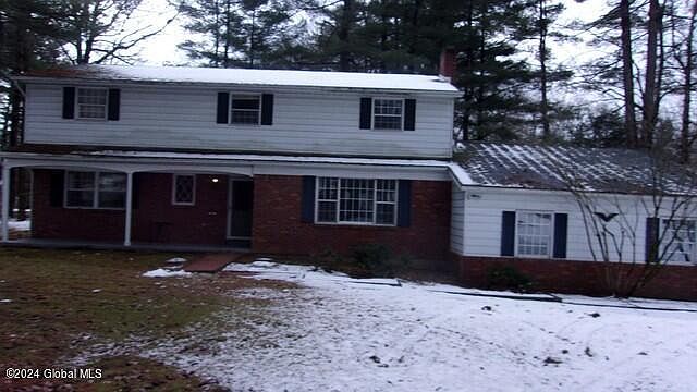 1st image of 28 Ashley Drive