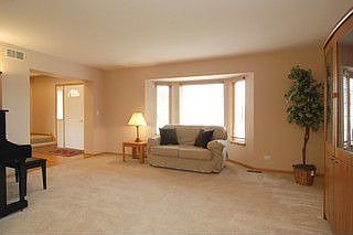 1st image of 1045 Victoria Ln