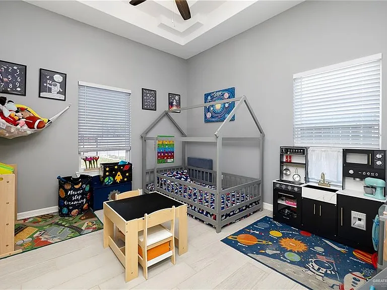 1332 Middle St — Photo 12