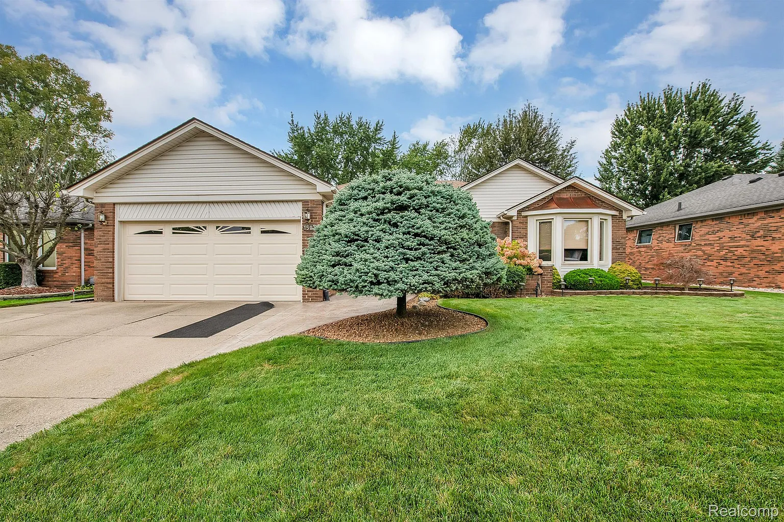 15037 Rivendell Dr photo 1
