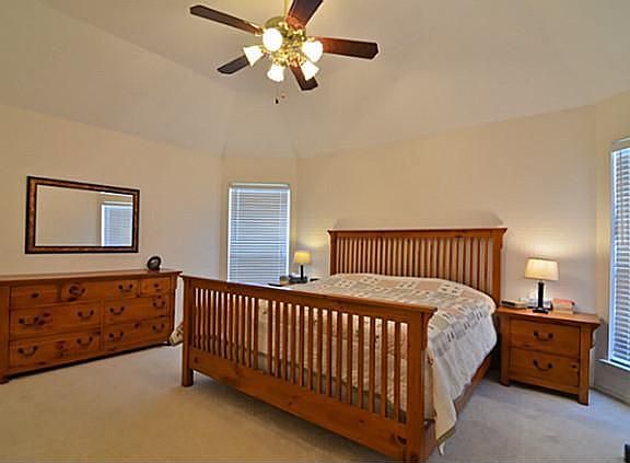 2nd image of 1505 New Haven Dr