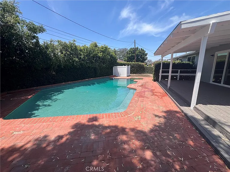 909 S Echo Pl — Photo 2