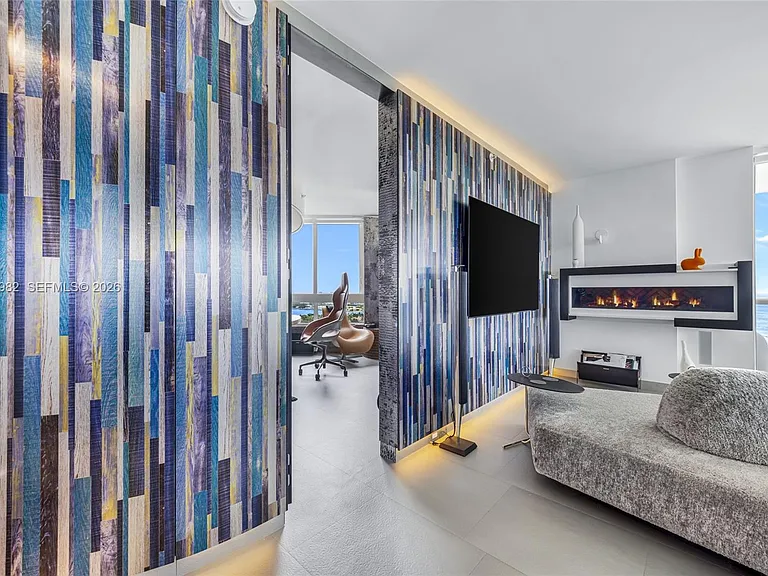 6365 Collins Ave #2301 — Photo 33