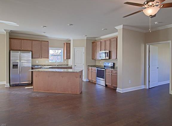 2nd image of 69 Day Lilly Ct