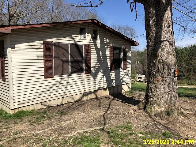 2nd image of 2834 Huron Rd