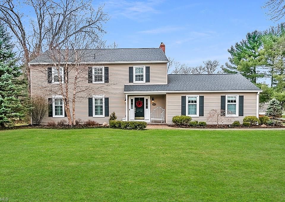 1st image of 1600 Stonington Dr