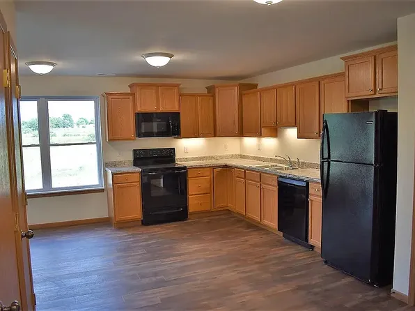 3310 Boulder Ridge Dr, Champaign, IL 61822