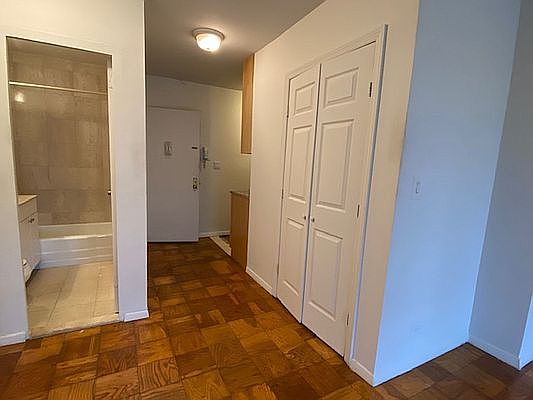 5th image of 300 W 55th St APT 9k
