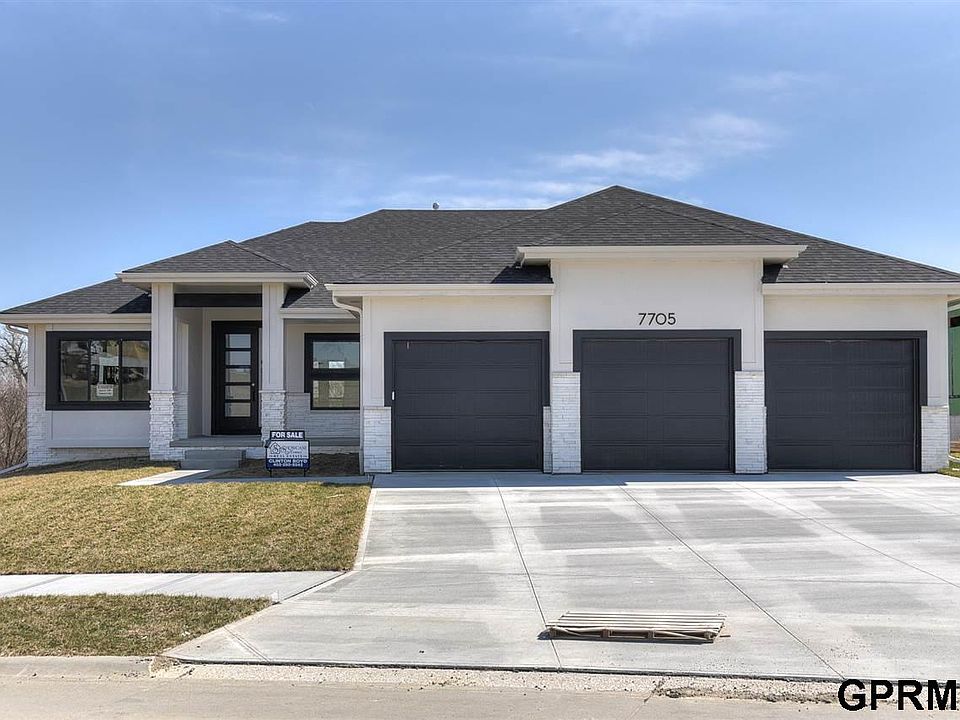 1st image of 3009 N 184th St