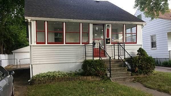 1st image of 15537 Pomona Dr
