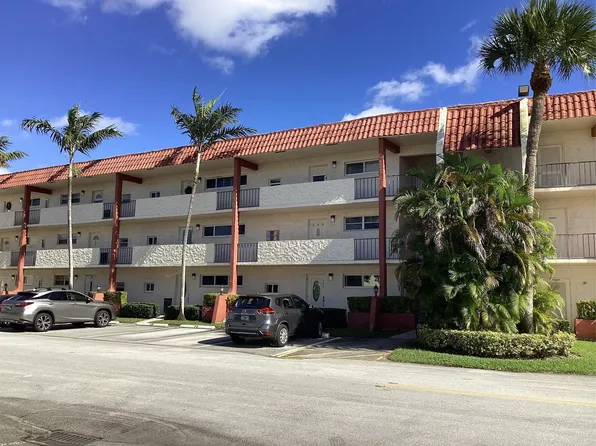 9300 N Hollybrook Lake Drive #308, Pembroke Pines, FL 33025