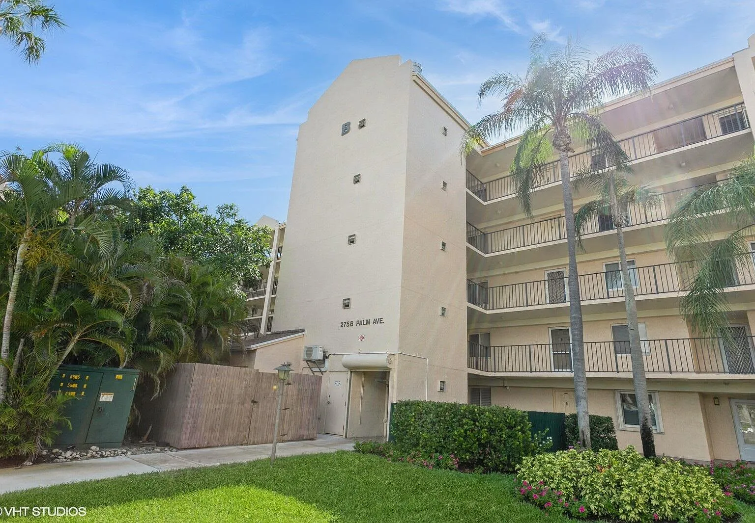 2 bed, 2.0 bath, 1250 sqft, $3,500 — Photo 1