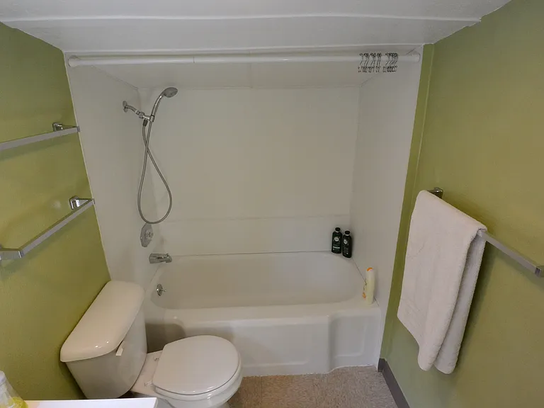 108 Allen Way #B — Photo 6