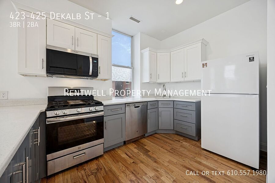 1st image of 423-425 Dekalb St #1