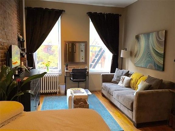 5th image of 227 W 16th St #2