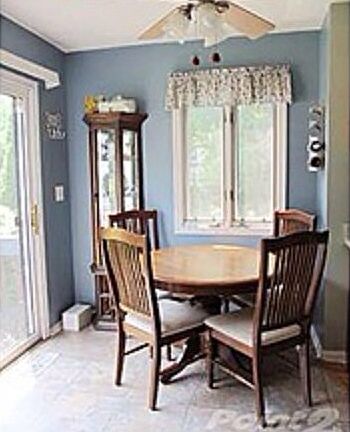 Eat in kitchen/dining area