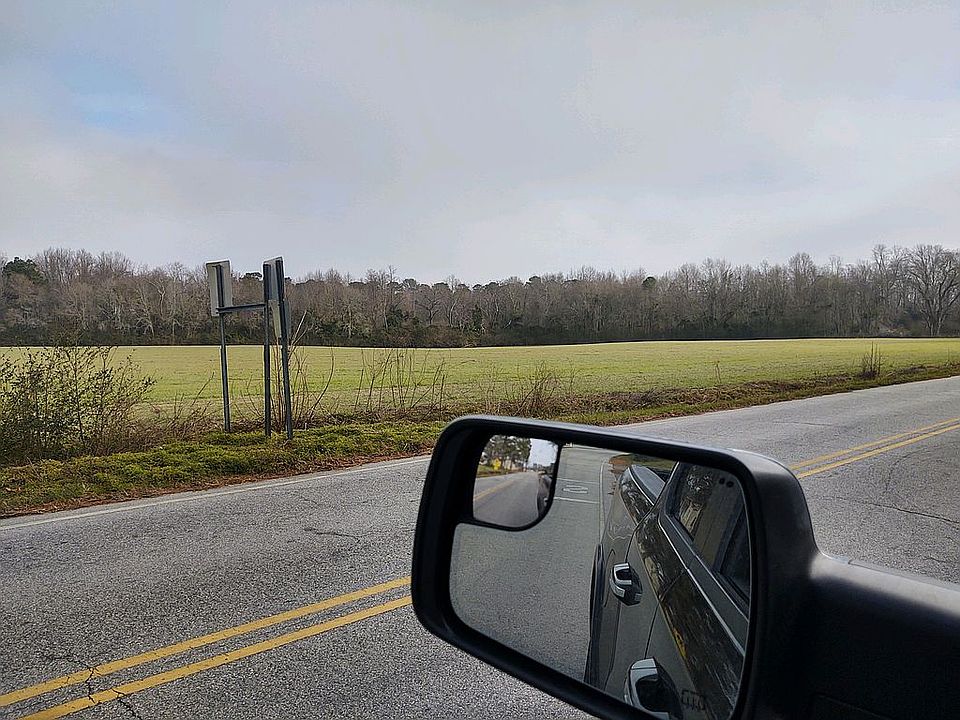 2nd image of 529 Bonnetsville Rd