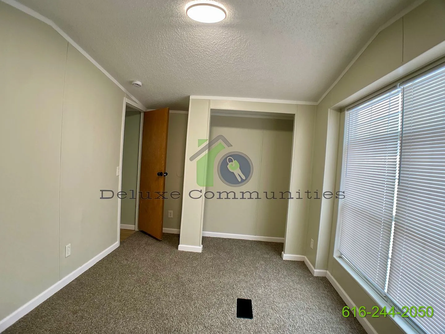 3 Bed 2 Bath Mobile Home Move In Ready! — Photo 4