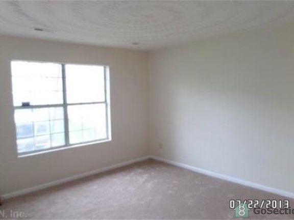 4th image of 1402 Saint Julian Ave