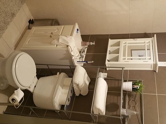 5th image of 289 Clifton Pl APT 1