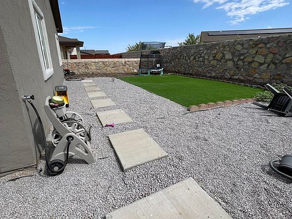 3rd image of 11625 Flor Achillea Dr