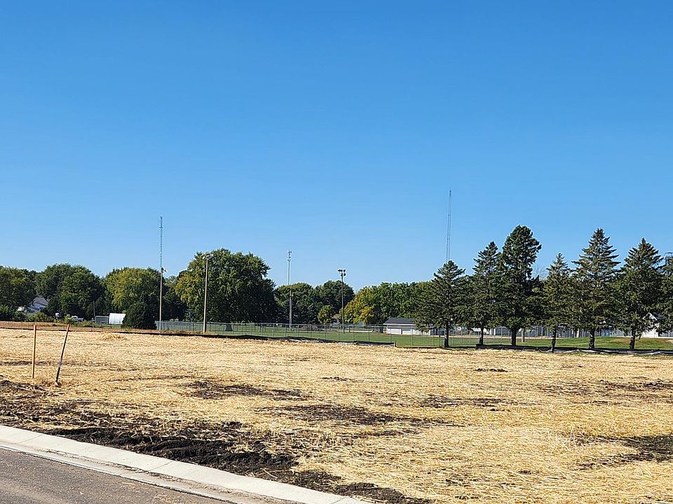 2nd image of 505 4th St